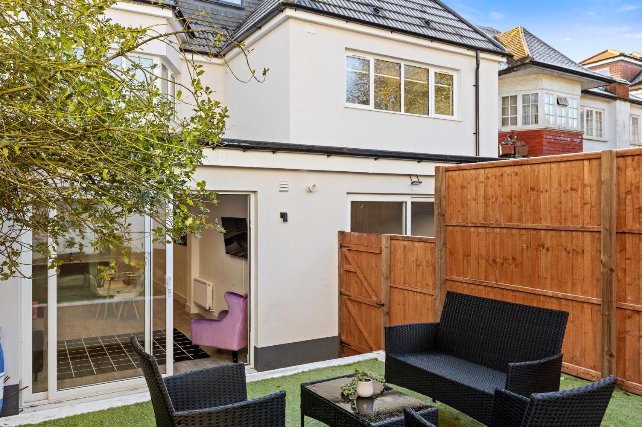 Star London Vivian Avenue 2-Bed Retreat With Garden Apartment The Hyde Exterior photo